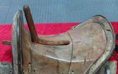 这四种刑具,是中国古代史上最不人道的,一件比一件更残忍_新浪新闻