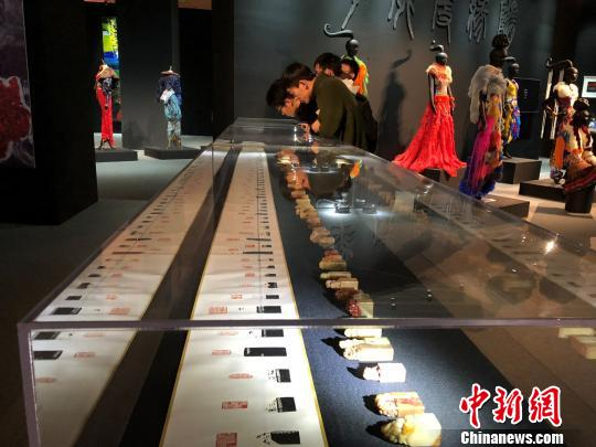 展览现场 钟欣 摄