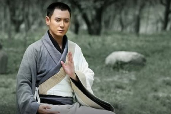 天龙八部中,段誉、虚竹、乔峰三兄弟,谁武功最高谁最弱呢?