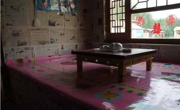 东北人一家都睡在同一个炕上，不会尴尬吗？看完你就明白了！|南方|土炕|尴尬