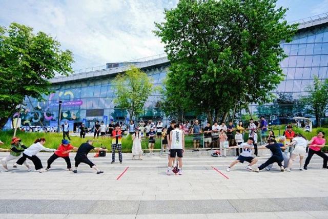 射箭、拔河……社区运动会“上演”成都世运项目