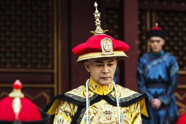 她是道光帝的养母,协助道光登基为帝,亲生儿子却被道光给贬官