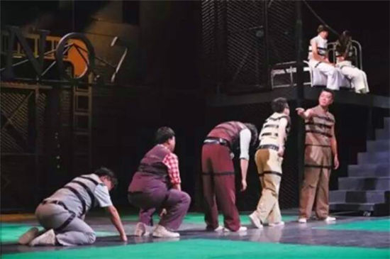 《你好，疯子》演绎人类进化史