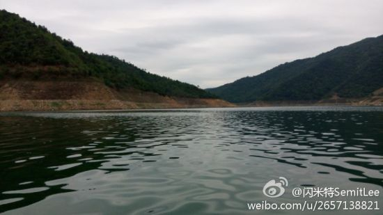 瑰丽的红水河
