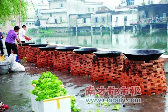 点击图片进入第一页