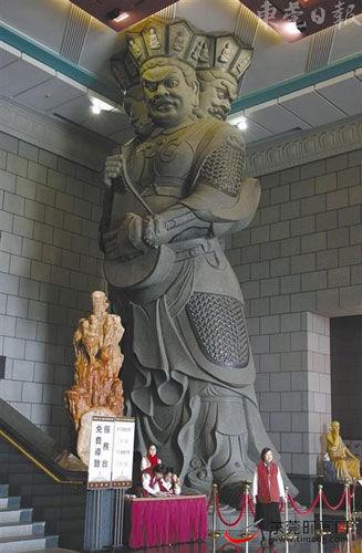 点击图片进入下一页