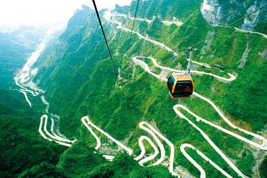 天门山99弯通天大道