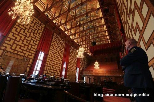 装饰华丽的金厅 摄影：七色地图