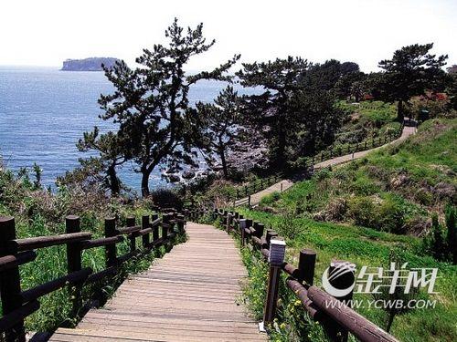 不同路段的偶来小路拥有不同的风景