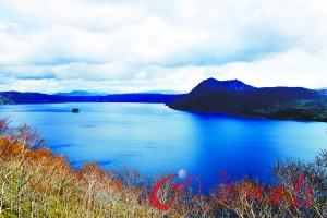 满山红叶的雪岳山国立公园