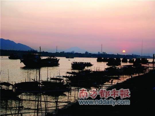 夕阳下，安静的世界。