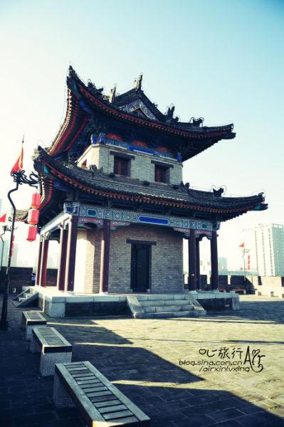 点击图片进入下一页