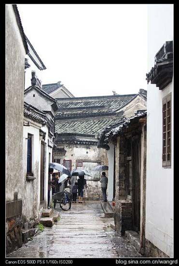 小镇依然保持着原有的古色古香