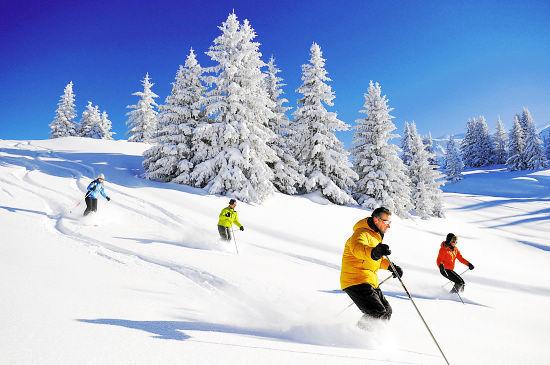 亚布力冰雪度假村：滑雪爱好者可以在莽莽的林海雪原之中体验雪地“飞行”的乐趣 (CLUB MED 供图)