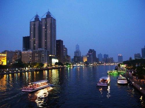 搭乘爱之船赏景悠游