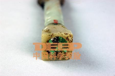 玉柄铁剑