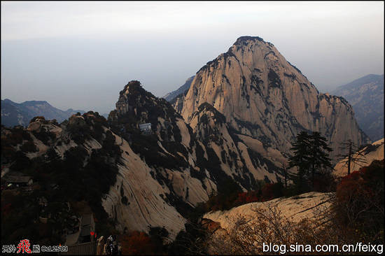 新浪旅游配图：华山 来源：天外飞熊 新浪博客