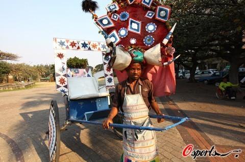 点击图片进入下一页