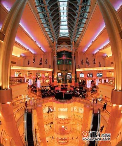101 大楼不仅是台北观光新地标，也是国际大牌云集之所。