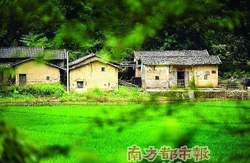 恩平盛林生态园内的原始村落里村民古朴的房屋