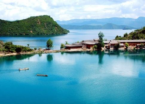 泸沽湖