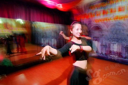 点击图片进入下一页