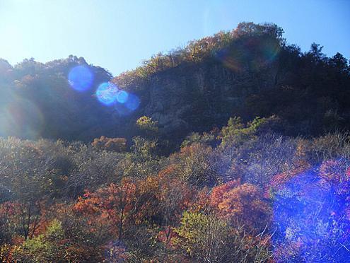 仰望关门山