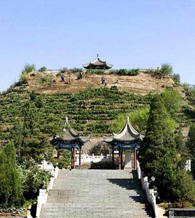 昭君墓全景