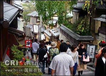 繁华的京都街道