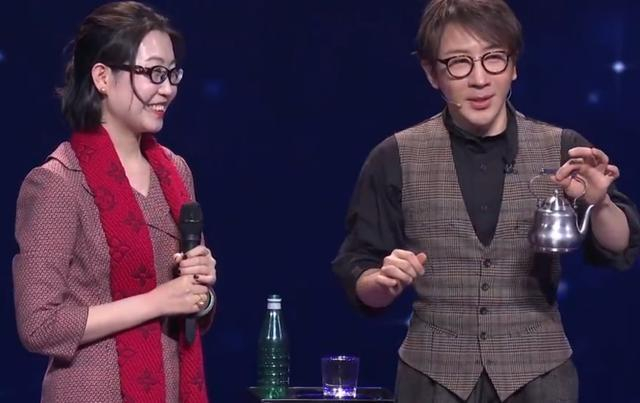 刘谦老婆照片曝光,模特身材长相甜美,网友大赞|刘谦|老婆|身材|王希怡|长相|厉家菜|魔术师|节目|萧亚轩|春晚_新浪娱乐_新浪新闻