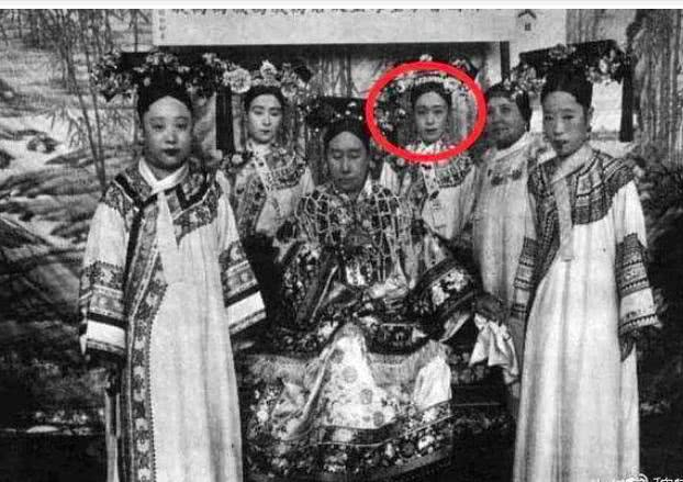 裕容龄:宫墙内翩跹的蝴蝶舞后,中国近现代第一舞女