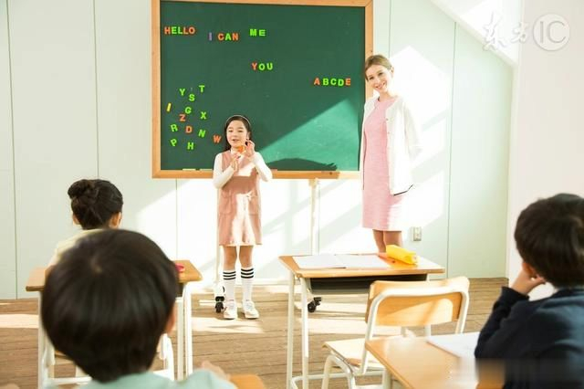 对孩子们来说，什么是最好的学习——《只有一个学生的学校》
