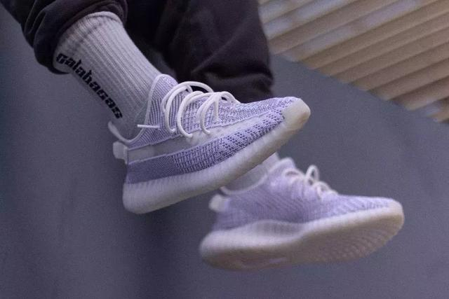 侃爷说要人手一双Yeezy，你今年实现了吗？