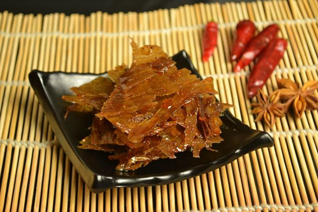 教你做灯影牛肉——桌上晶莹剔透,嘴里半油半肉