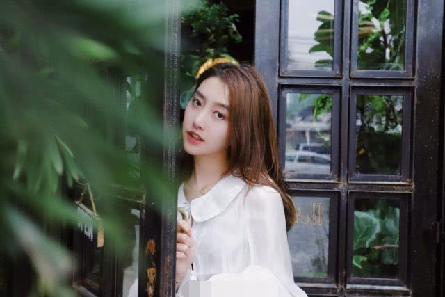 网红卓仕琳甜美爱情惹人羡？网曝老公被她发现出轨四次_新浪新闻