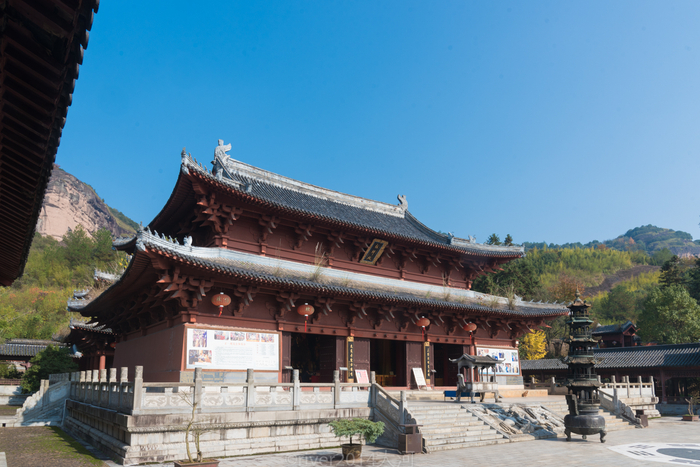 中国道教发祥地,这座道观已有1900年,张天师曾在此炼丹