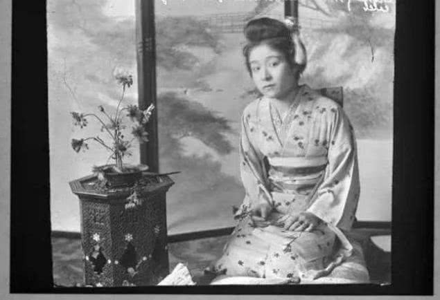 裕容龄：宫墙内翩跹的蝴蝶舞后，中国近现代第一舞女