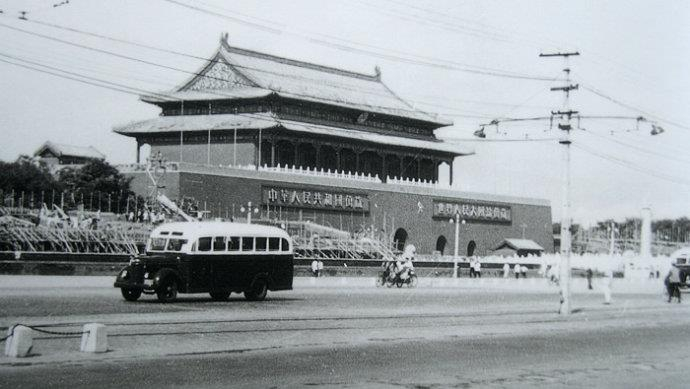 从50年代到90年代，这些国内老照片见证时代发展