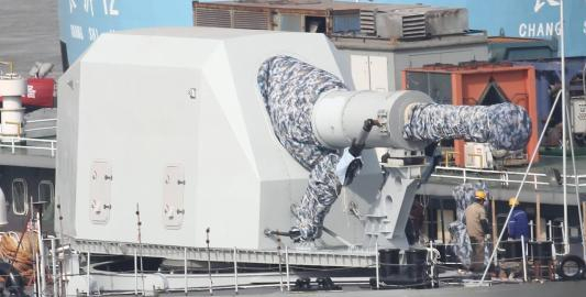 探析936号坦克登陆舰测试电磁炮