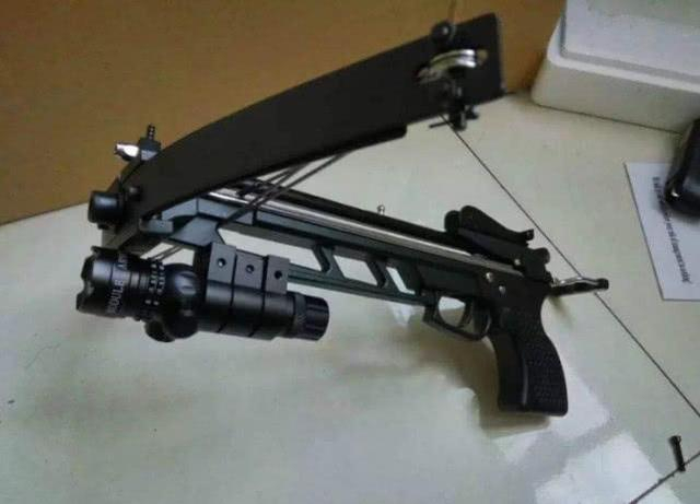 为什么弓弩是违法武器?而私人持有强劲弓箭却不违法?