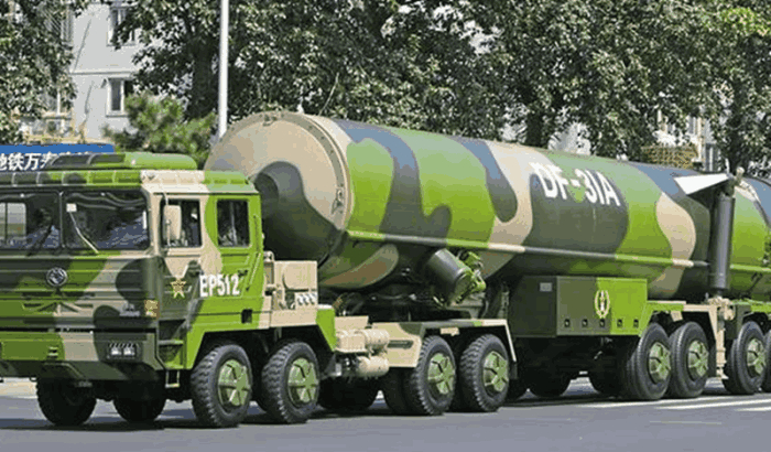 中国核武器数量强势公布, 美专家直呼“足以毁灭人类十几次”!