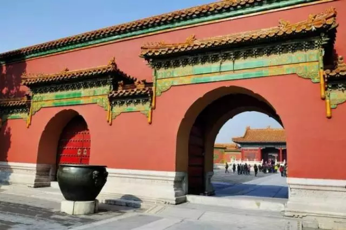 图说丨故宫的“门”,形态各异,各有讲究|神武门|乾清门|太和门|门洞|午门_新浪新闻
