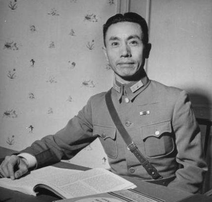 殷夫小传:生命诚可贵,爱情价更高,若为自由故,两者皆可抛