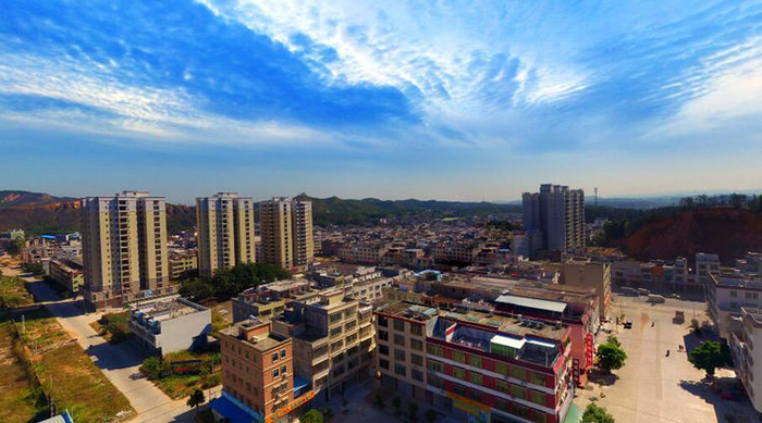 广东梅州五华县最大的镇,曾是老县城所在地,拥有火车站