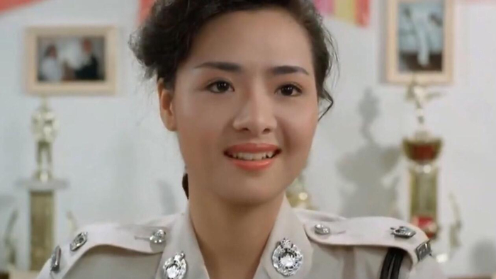 香港影坛同期出道的五位女演员,每一位都那么惊艳|李丽珍|邱淑贞|关之琳|中国香港|出生_新浪娱乐_新浪新闻