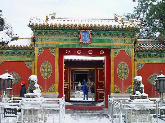 图说丨故宫的“门”,形态各异,各有讲究|神武门|乾清门|太和门|门洞|午门_新浪新闻