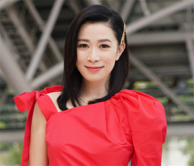 吴启华版《倚天屠龙记》七美近照:64岁的“殷素素”颜值依旧