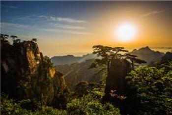 黄山上的梦幻夜景