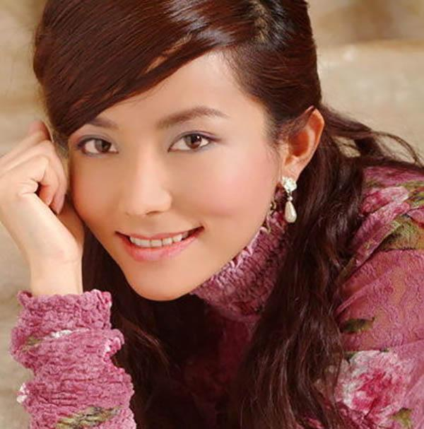 李钰为什么穿婚纱下葬 红颜薄命死因至今让人心痛