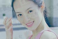 章子怡早年旧照曝光,模样青涩笑容甜美似邻家女孩
